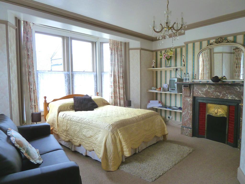 Lyndale Guest House パトリー・ブリッジ エクステリア 写真